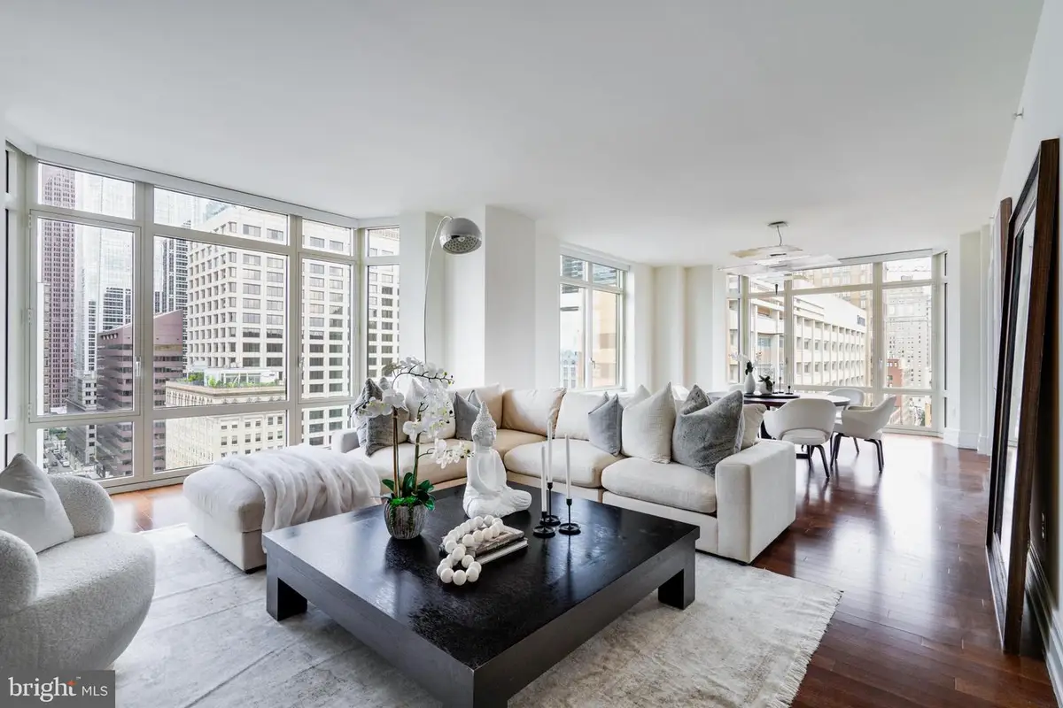 130-00 S 18th St #1803, Philadelphia, PA 19103 - Image #1