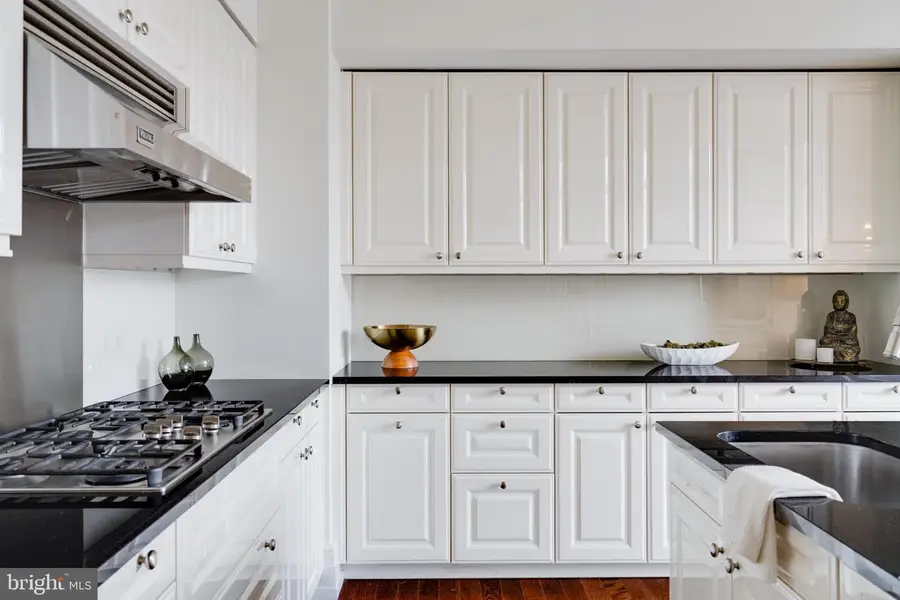 130-00 S 18th St #1803, Philadelphia, PA 19103 - Image #2