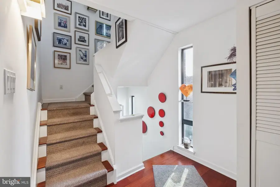 130 Spruce St #15b, Philadelphia, PA 19106 - Image #2