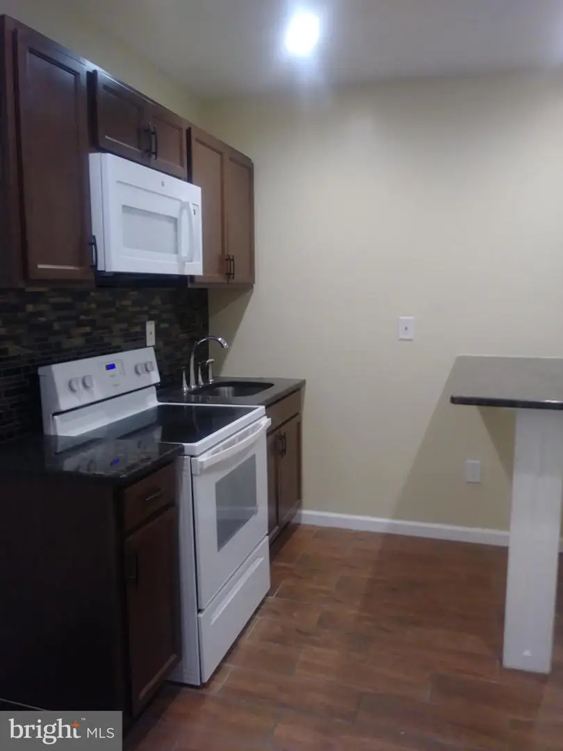 522 W Westmoreland St, Philadelphia, PA 19140 - Image #3