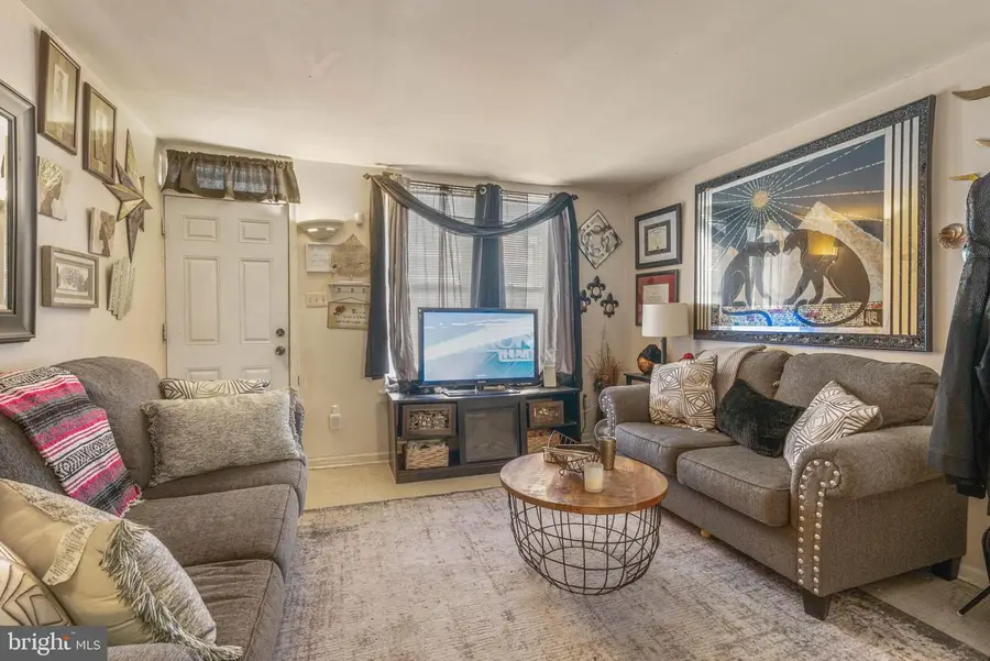 2032 W Stella St, Philadelphia, PA 19132 - Image #2