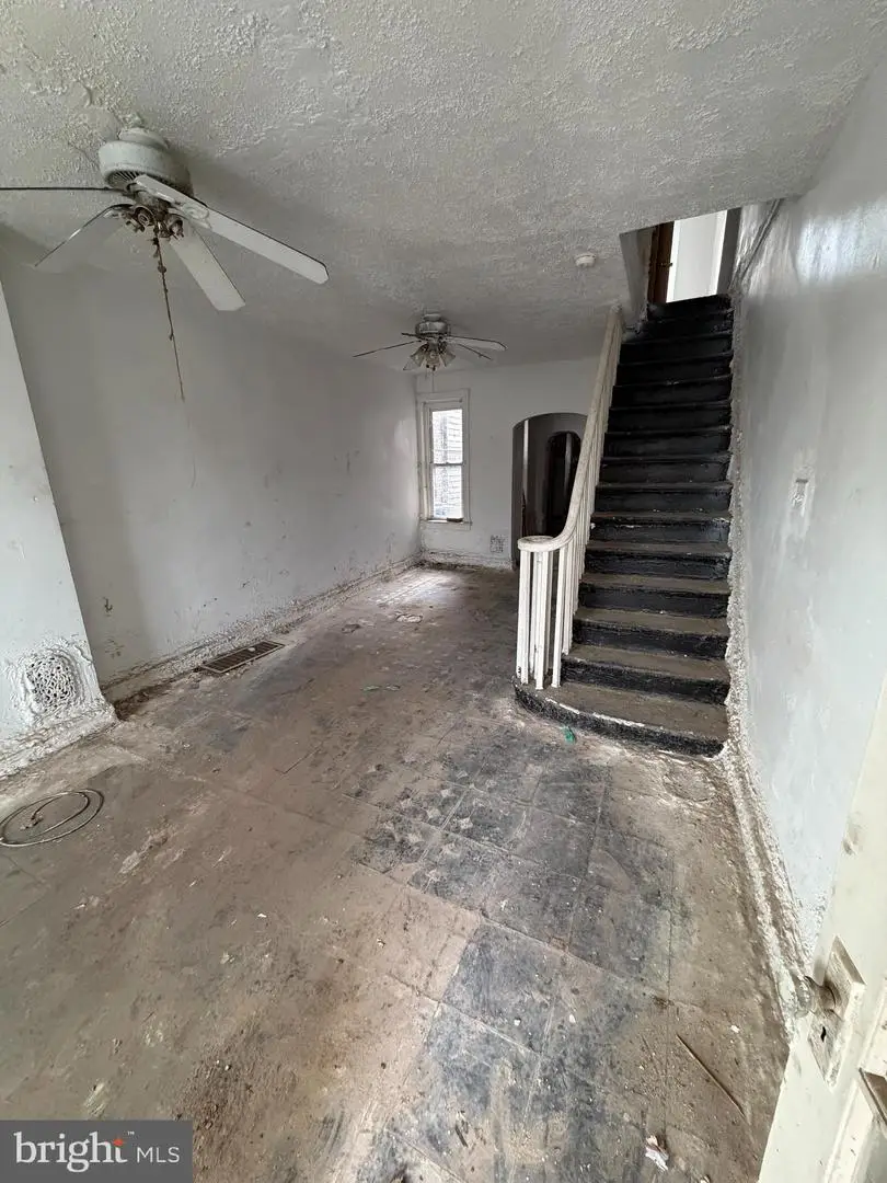 1940 Hart Ln, Philadelphia, PA 19134 - Image #2