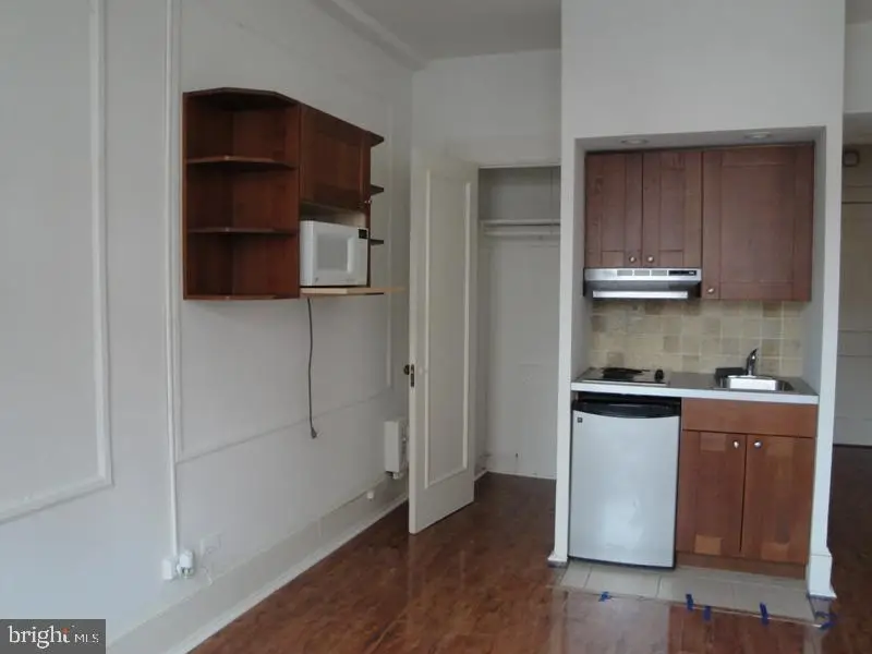 1324 Locust St #809, Philadelphia, PA 19107 - Image #3