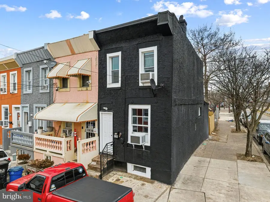 235 W Birch St, Philadelphia, PA 19133 - Image #2