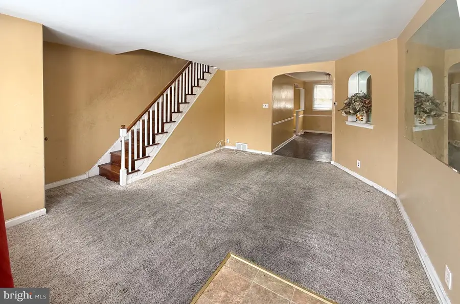 4022 Benner St, Philadelphia, PA 19135 - Image #2