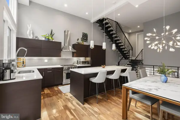 819 N Orkney St, PHILADELPHIA, PA 19123