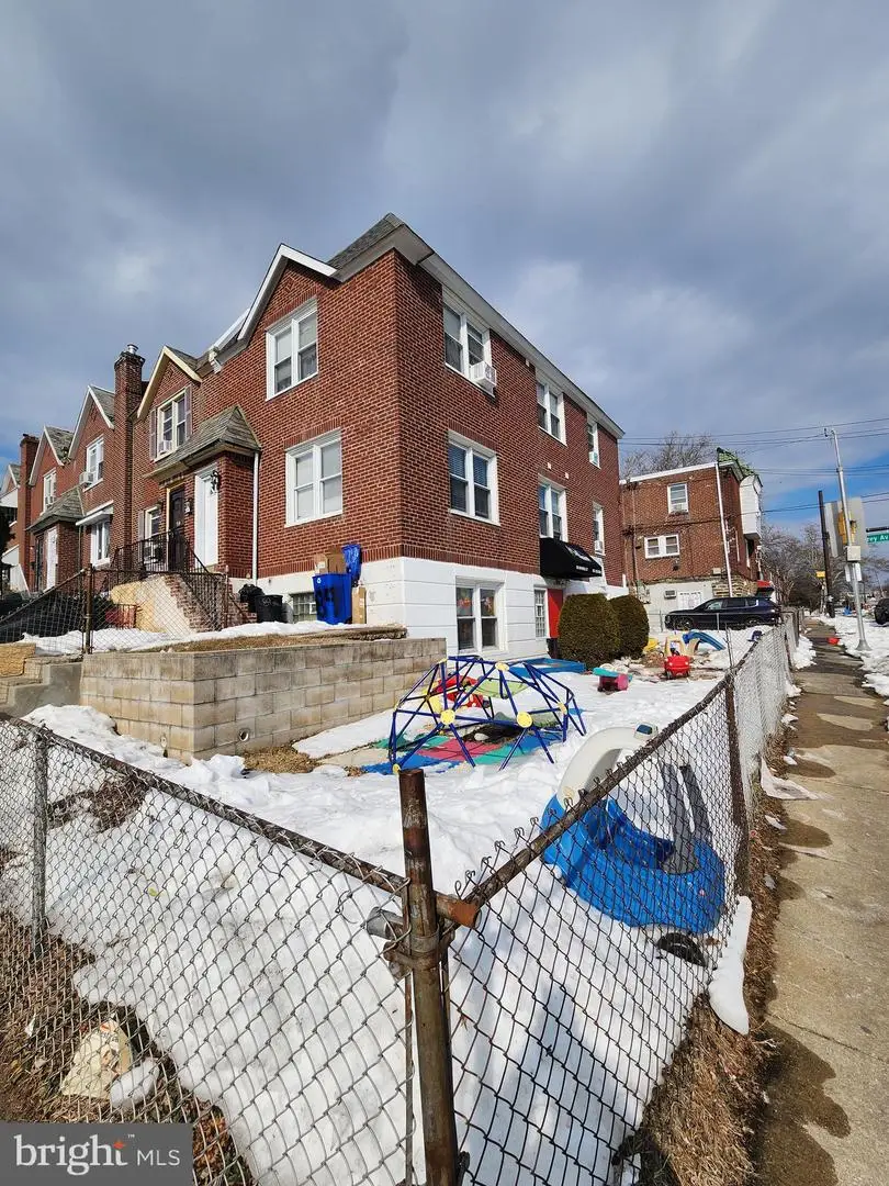 89 Sparks St, Philadelphia, PA 19120 - #2