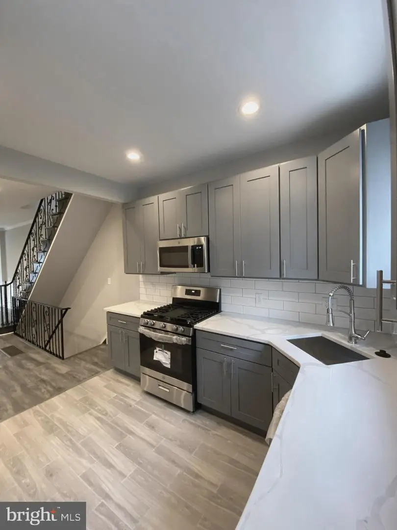 2324 S Croskey St, Philadelphia, PA 19145 - Image #3