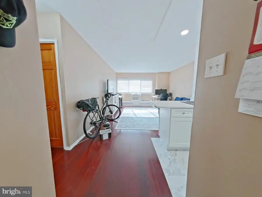 2101-17 Chestnut St #1011, Philadelphia, PA 19103 - Image #2