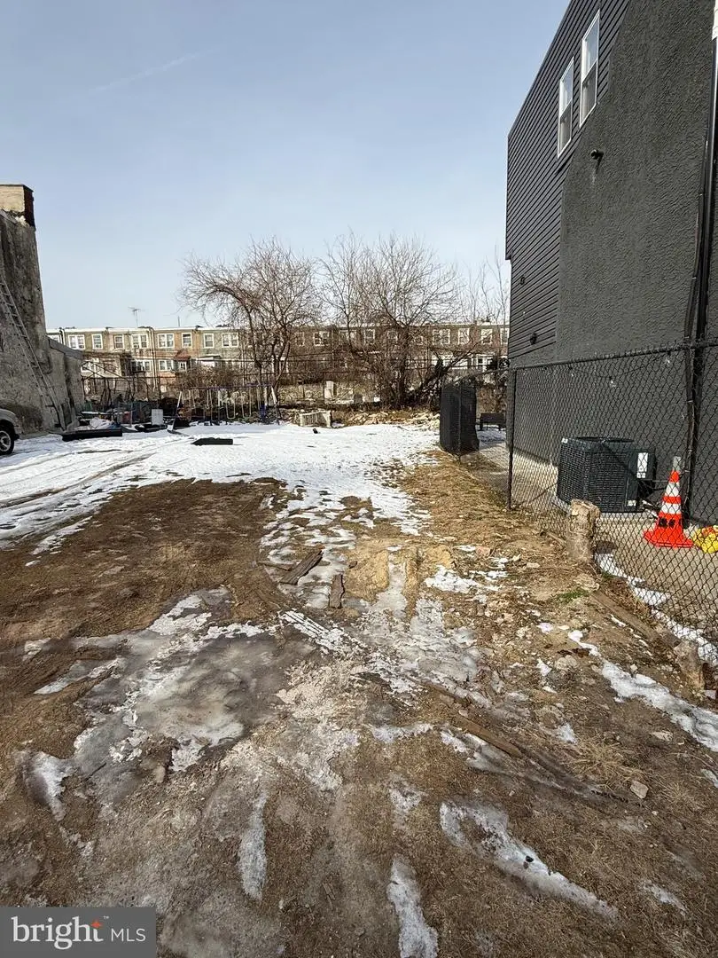 49 E Sharpnack St, Philadelphia, PA 19119 - #1