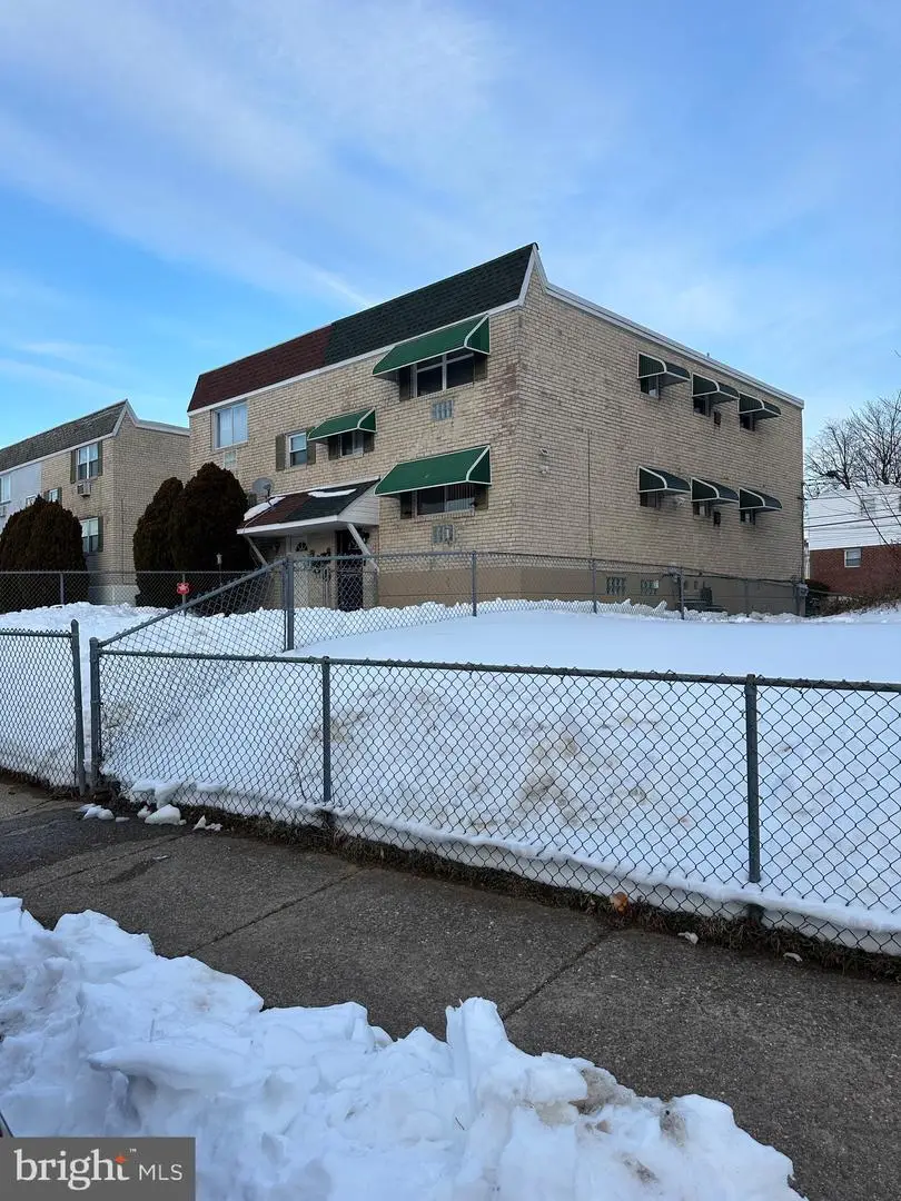 9405 Kirkwood Rd, Philadelphia, PA 19114 - Image #1