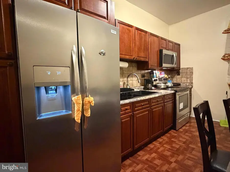 2401 N Orkney St, Philadelphia, PA 19133 - Image #3