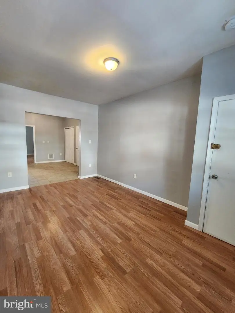 6616 Leeds St, Philadelphia, PA 19151 - #3