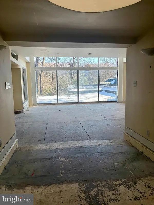 7615 Saint Martins Ln, PHILADELPHIA, PA 19118