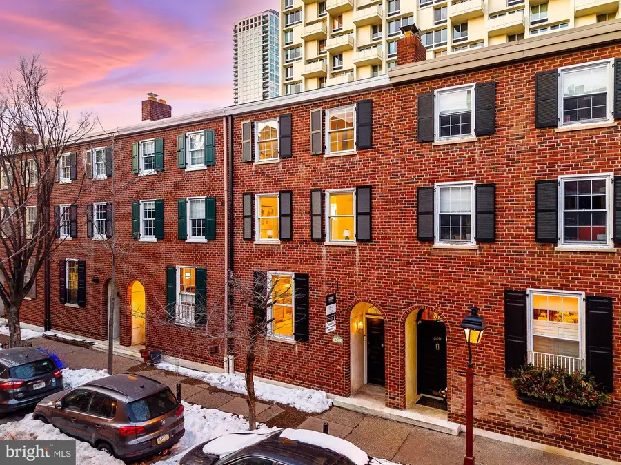 621 Spruce St, Philadelphia, PA 19106 - #2