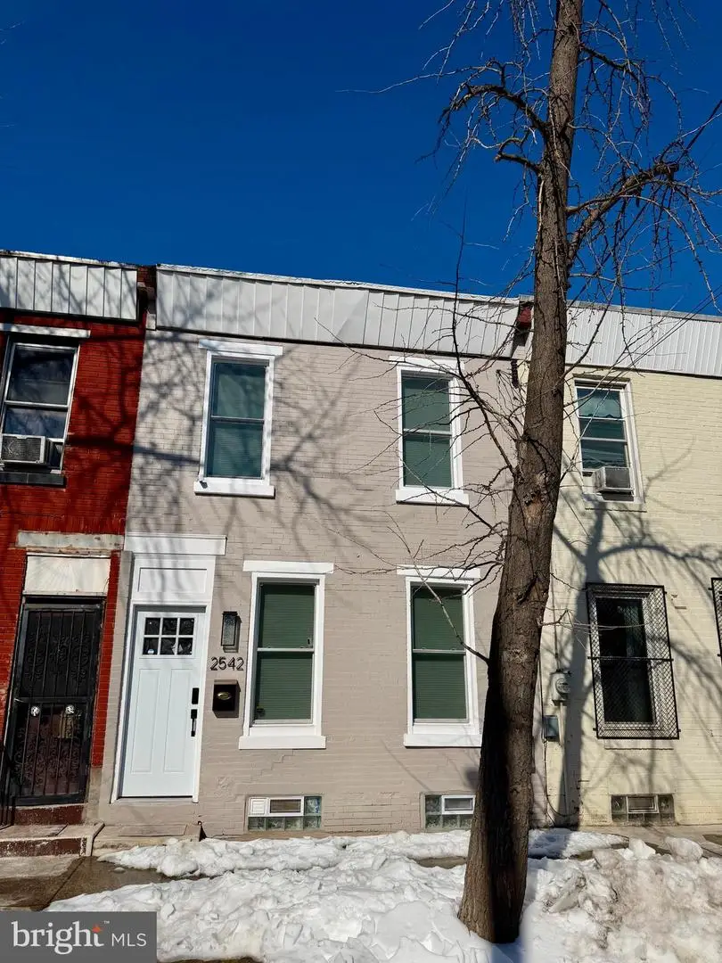 2542 Jasper St, Philadelphia, PA 19125 - #1