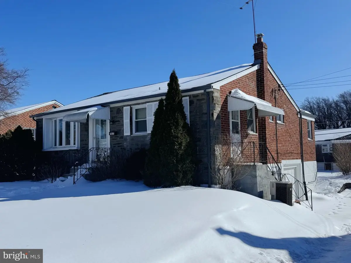 7817 Lister St, Philadelphia, PA 19152 - #1
