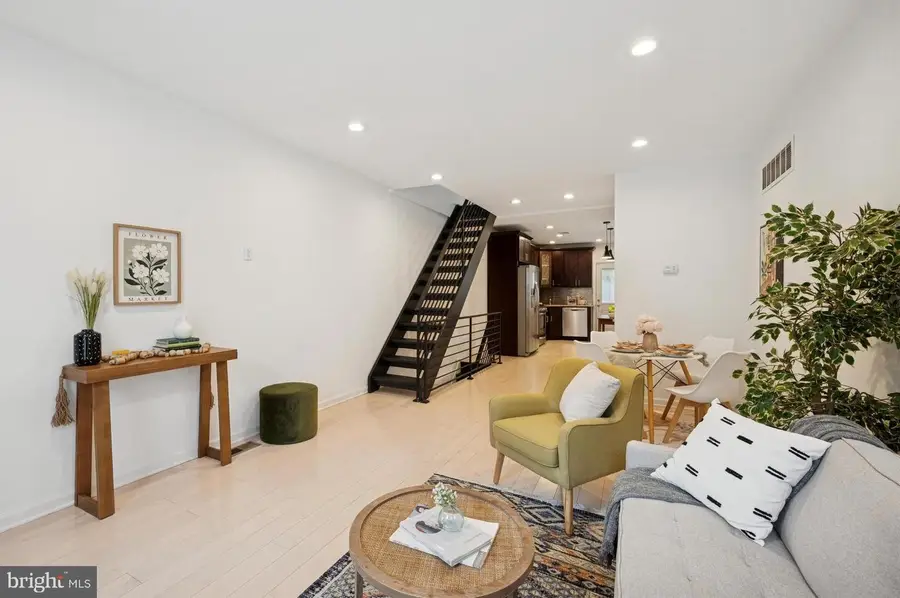 1743 Pierce St, Philadelphia, PA 19145 - #3