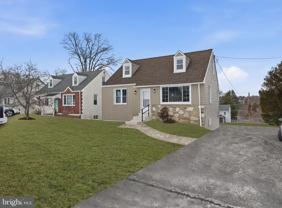 513 Smithfield Ave, Philadelphia, PA 19116 - Image #2