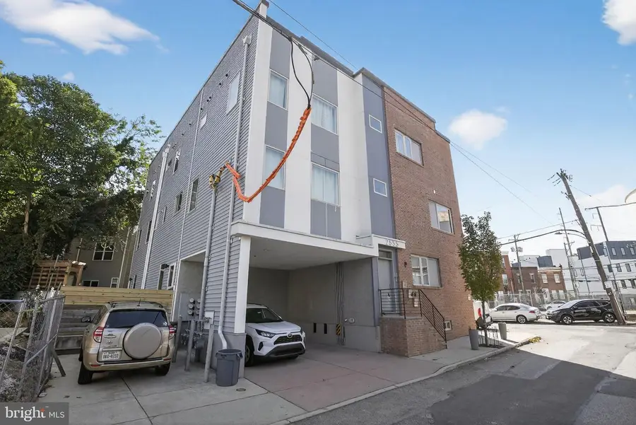 2555 Carpenter St #c, Philadelphia, PA 19146 - Image #2