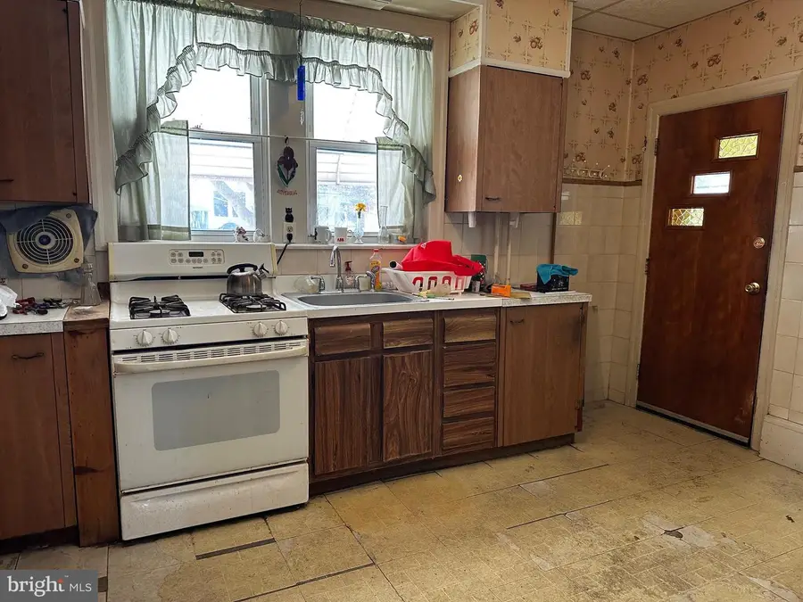 -400-402 Walter St, Philadelphia, PA 19111 - #3