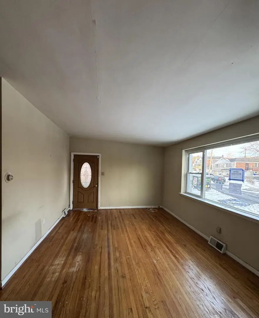 749 Cinnaminson St, Philadelphia, PA 19128 - #2
