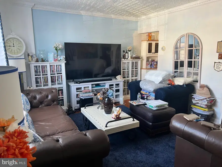 7140 Dorel St, Philadelphia, PA 19153 - #3