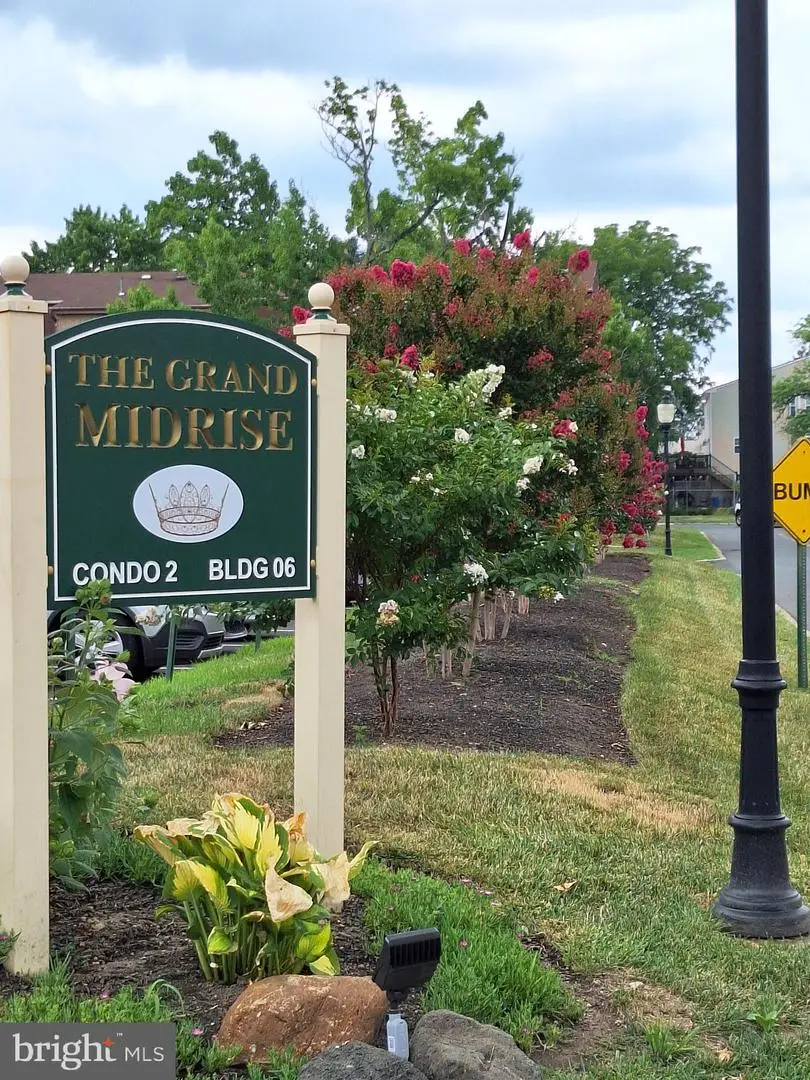 6105-00 Delaire Landing Rd #105, Philadelphia, PA 19114 - #2