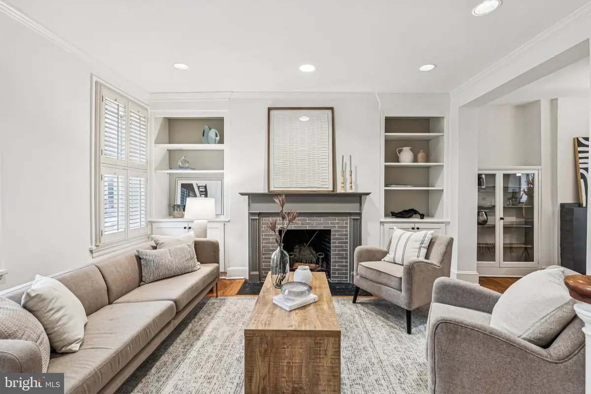 2133 Cypress St, Philadelphia, PA 19103 - #1