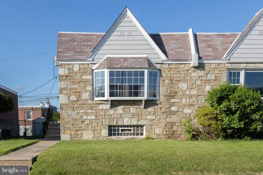 1621 Benson St, Philadelphia, PA 19152 - #2
