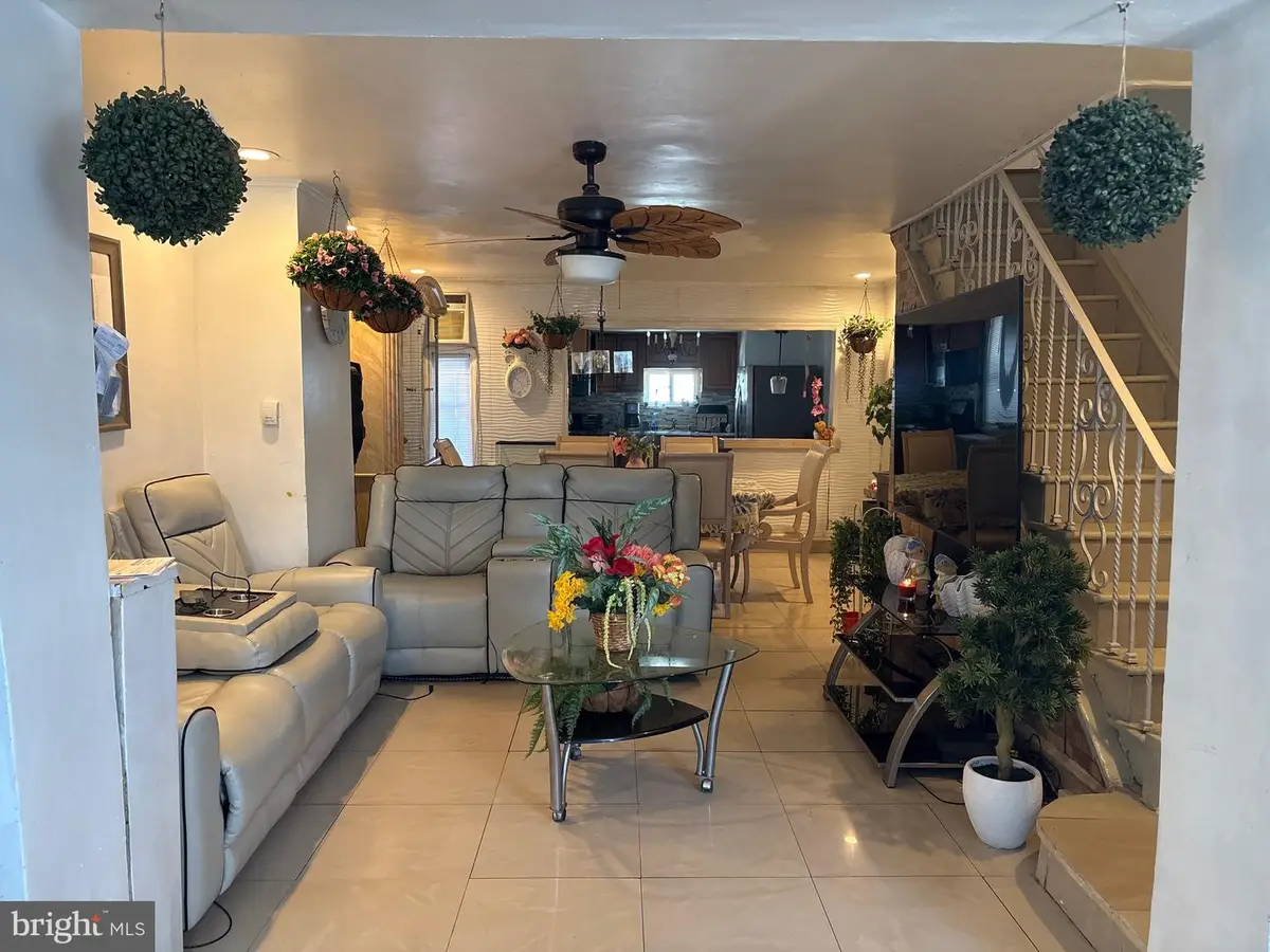 871 Bridge St, Philadelphia, PA 19124 - #1