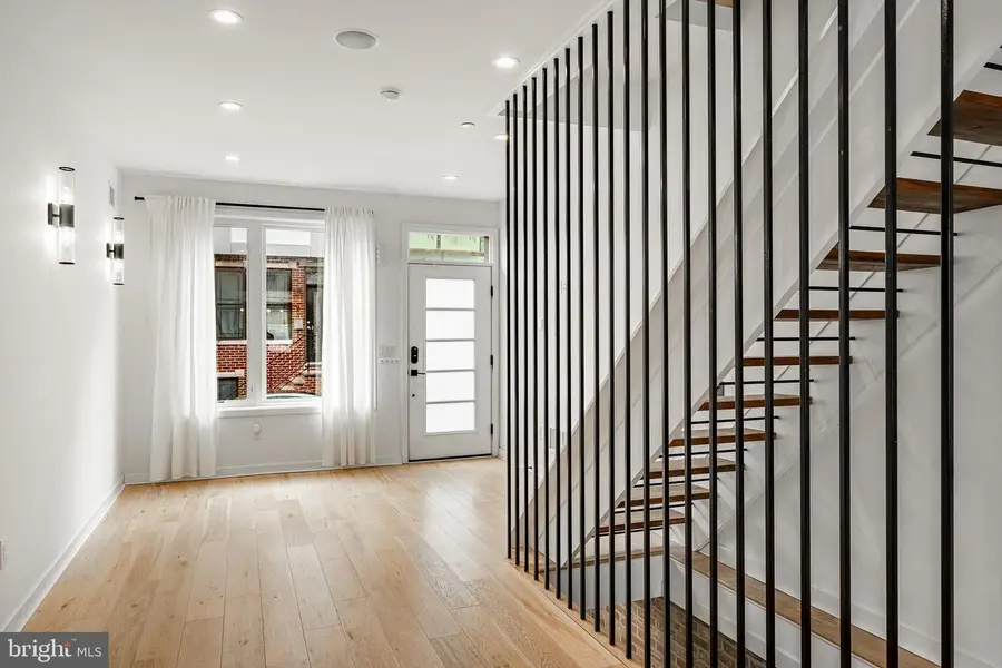 2117 Fernon St, Philadelphia, PA 19145 - #2