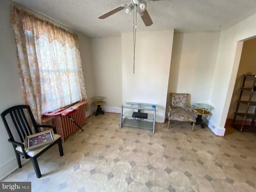 2611 N 2nd St, Philadelphia, PA 19133 - #3