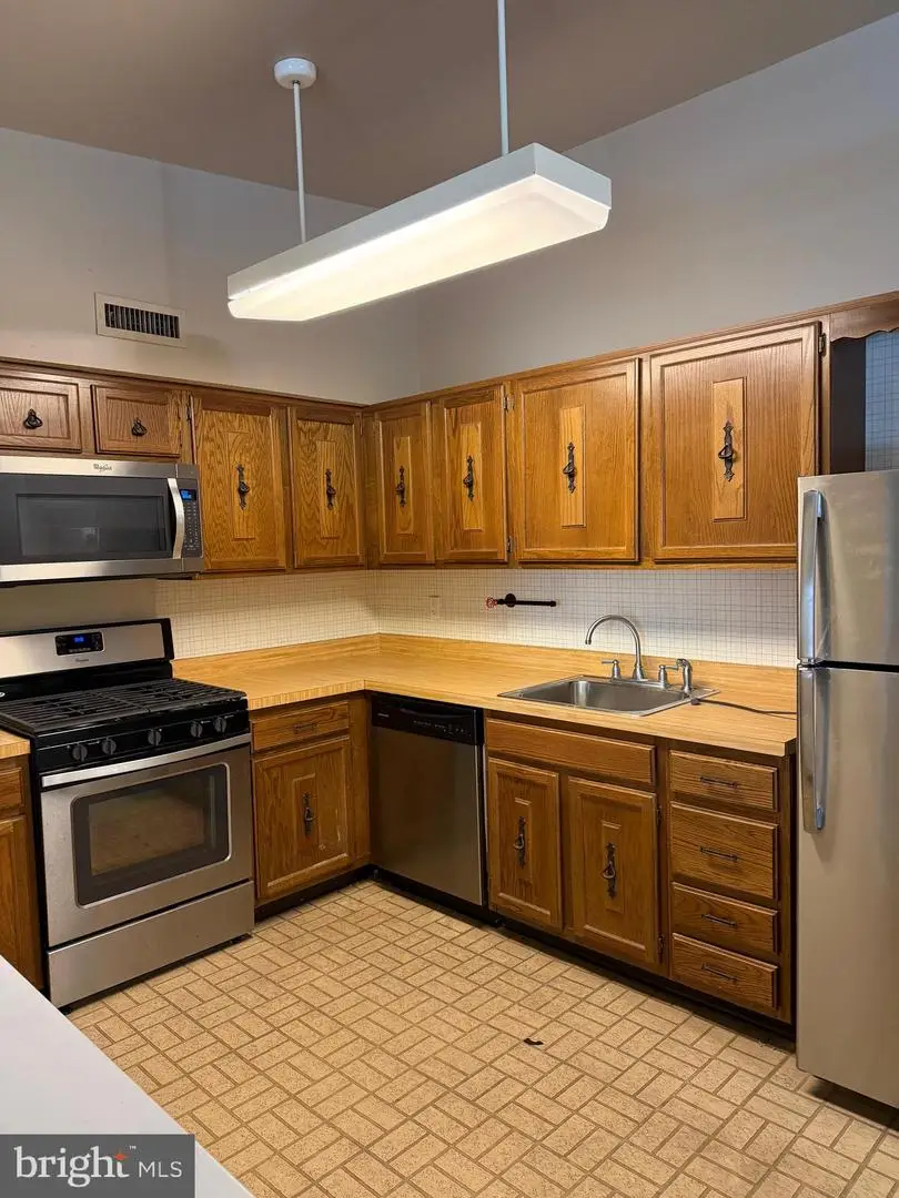 67203-00 Delaire Landing Rd #203, Philadelphia, PA 19114 - #2