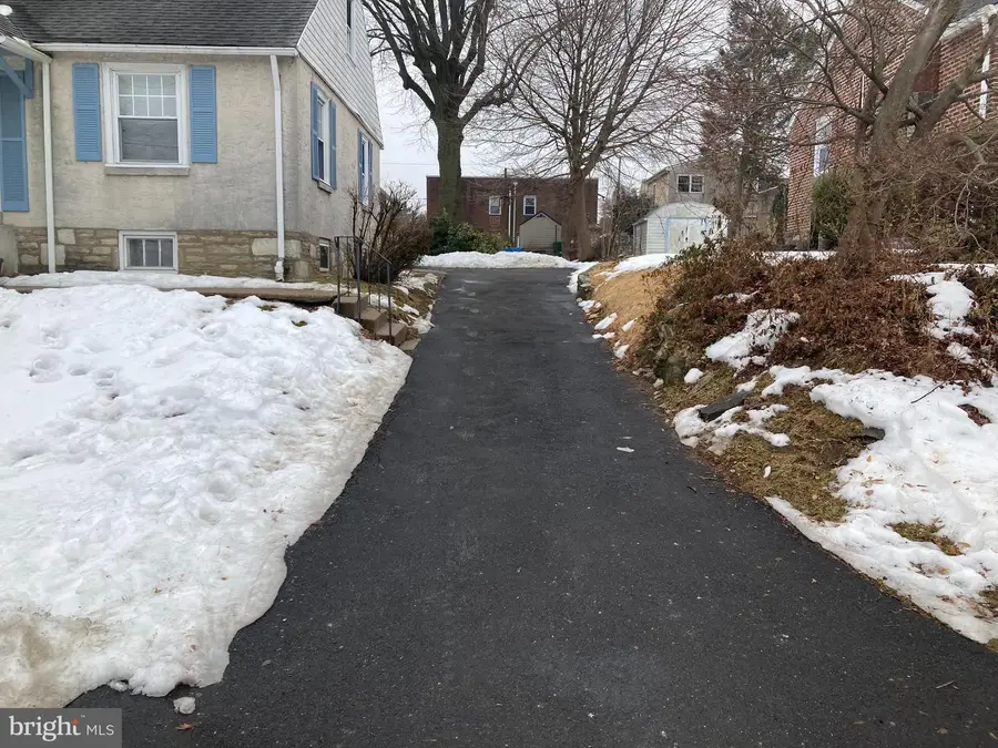 914 Arnold St, Philadelphia, PA 19111 - #2