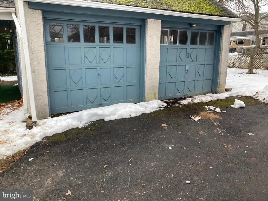 914 Arnold St, Philadelphia, PA 19111 - #3