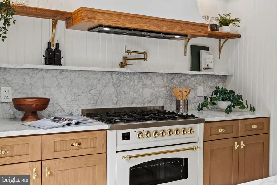 914 Fernon St, Philadelphia, PA 19148 - #2