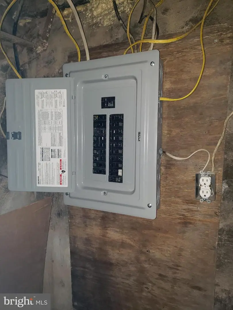 415 W Annsbury St, Philadelphia, PA 19140 - #2