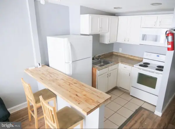 211 W Laveer St, PHILADELPHIA, PA 19120