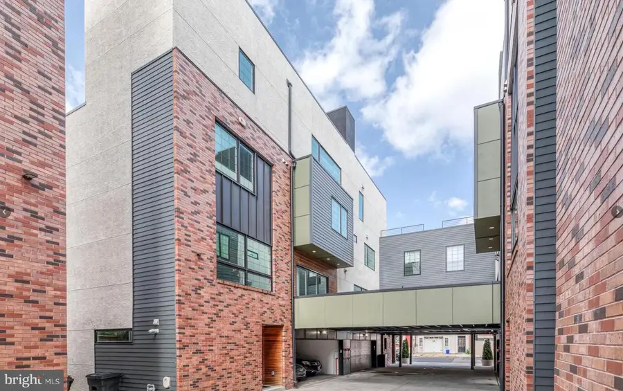 1130 Shackamaxon St #3, Philadelphia, PA 19125 - #2