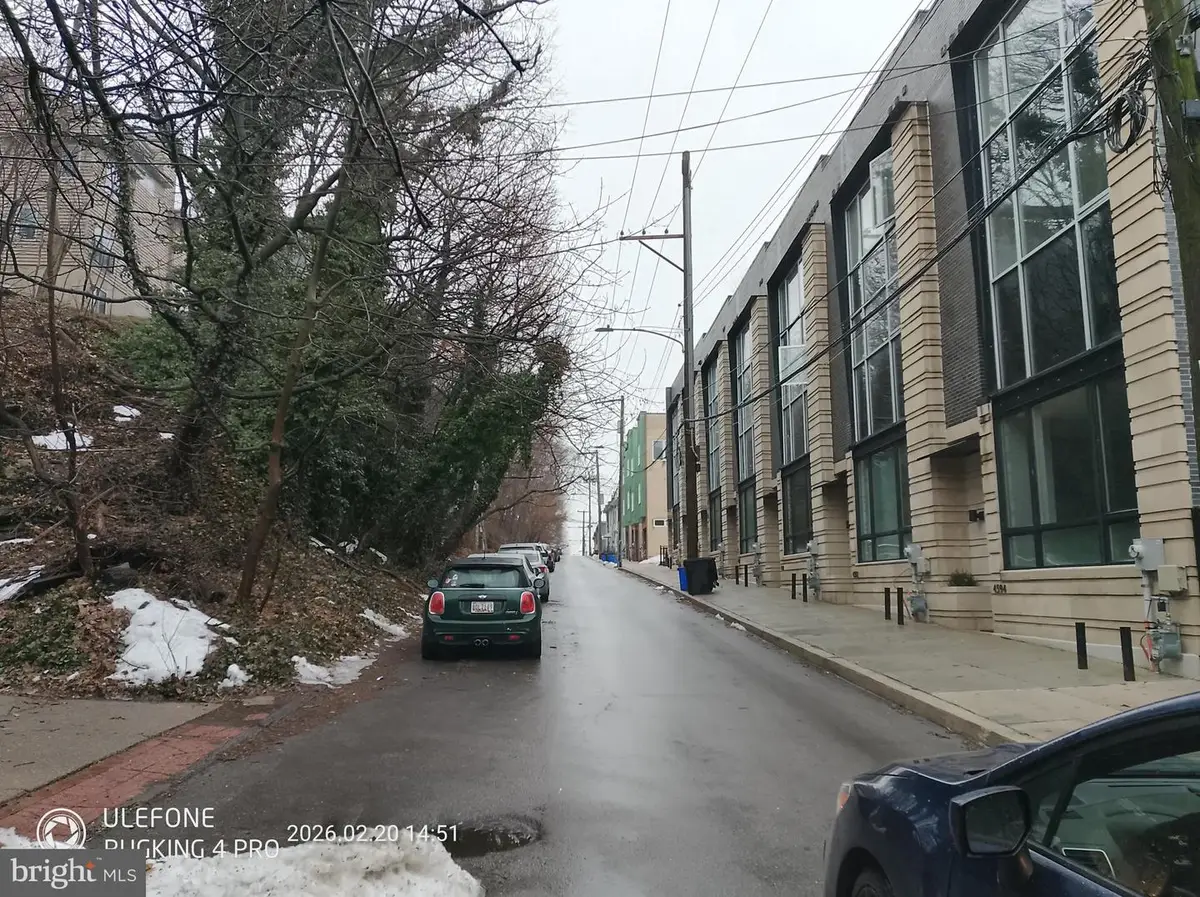 4589 Silverwood St, Philadelphia, PA 19127 - #1