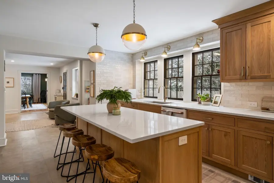 30 Summit St, Philadelphia, PA 19118 - #3