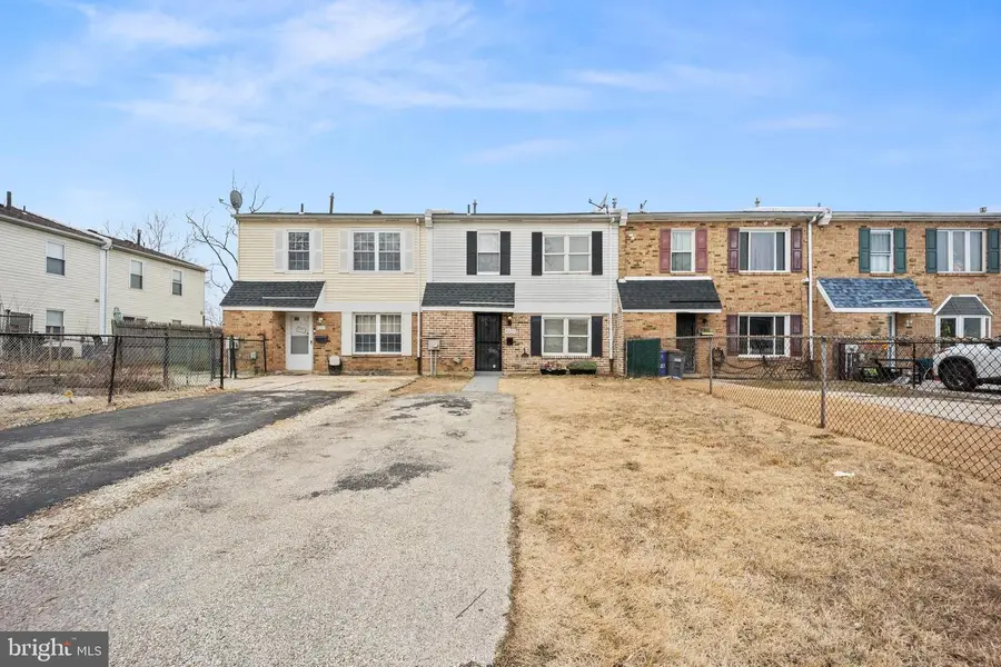 8229 Chelwynde Ave, Philadelphia, PA 19153 - #2