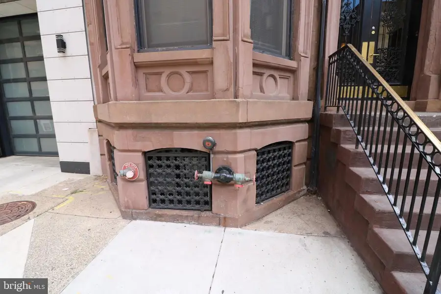 2112 Walnut St, Philadelphia, PA 19103 - #3