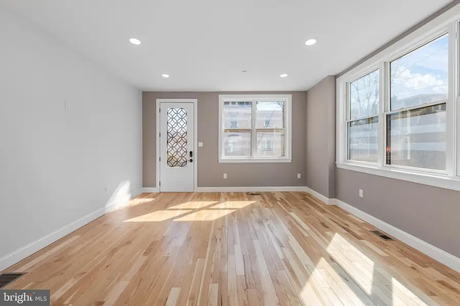 268 Dupont St, Philadelphia, PA 19128 - #3