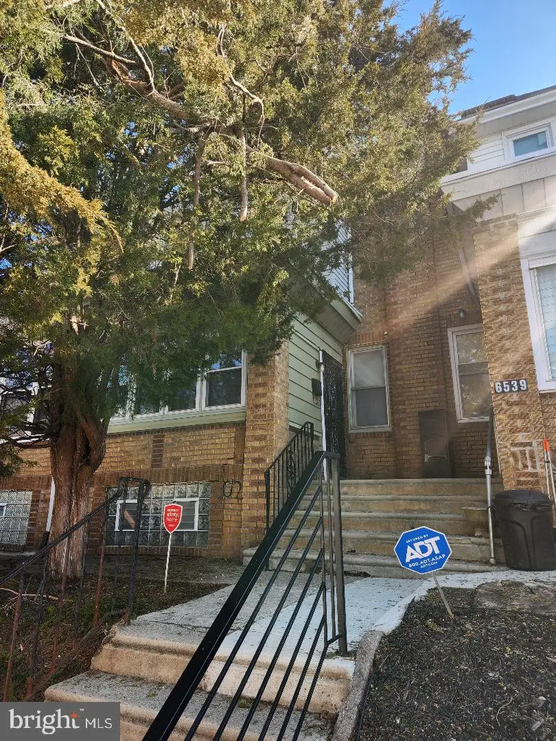 6541 N Smedley St, Philadelphia, PA 19126 - #1