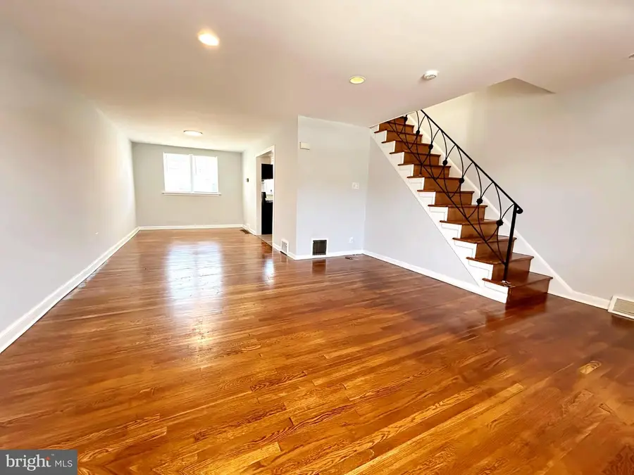 6709 Sylvester St, Philadelphia, PA 19149 - #2