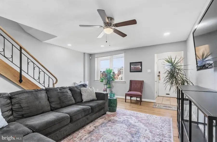 161 E Fariston Dr, Philadelphia, PA 19120 - #2