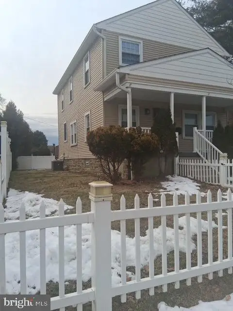 520-22 Strahle St, Philadelphia, PA 19111 - #2