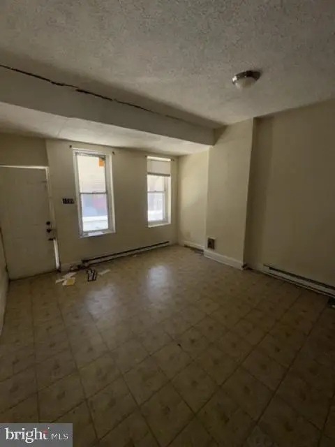 2810 N Lawrence St, Philadelphia, PA 19133 - #3